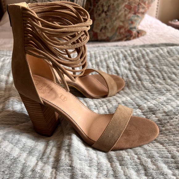 Nude block heel - Picture 5 of 6